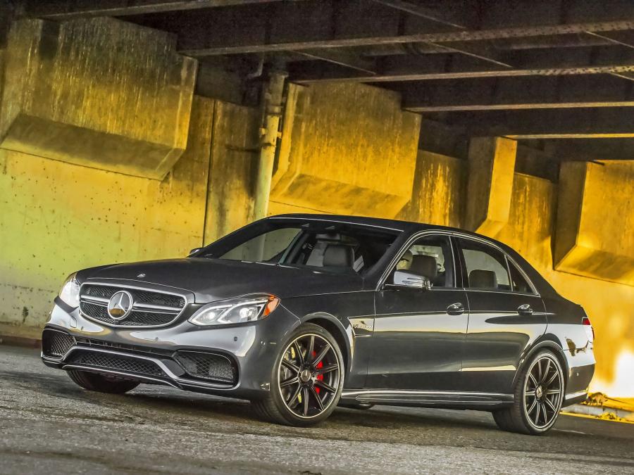  Mercedes-Benz E63 AMG S-Model 2013 года  (US) (фото 4 из 6)